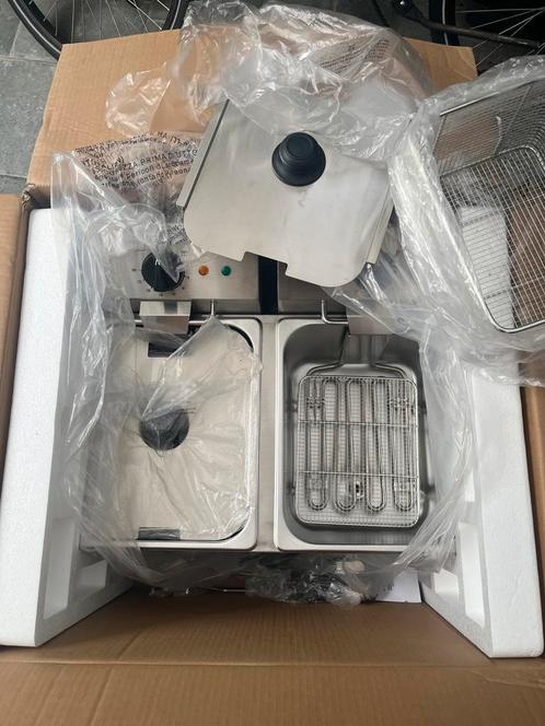 Professionele elektrische friteuse – (METRO Professional), Elektronische apparatuur, Frituurpannen, Nieuw, Ophalen