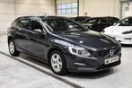 Volvo V60 2.0 D3 Momentum Automaat -NAVI / CAMERA /BLUETOOTH, Stof, Gebruikt, 4 cilinders, 1969 cc