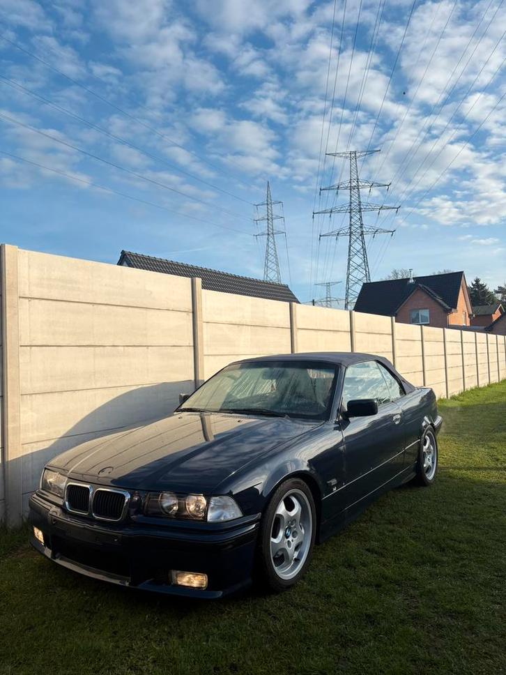 Bmw 320i cabrio bouwjaar 1994 Oldtimer, Autos, BMW, Particulier, Série 3, Essence, Euro 2, Cabriolet, 2 portes, Boîte manuelle