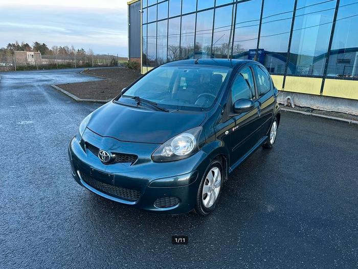 Toyota Aygo..Bj..2013..1.0 benzine.. 87.000km ..A/C, Autos, Toyota, Entreprise, Aygo, Essence, Enlèvement