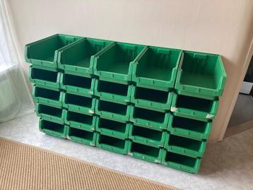 25 Grote SSI Schäfer magazijnbakken beschikbaar voor biedingen