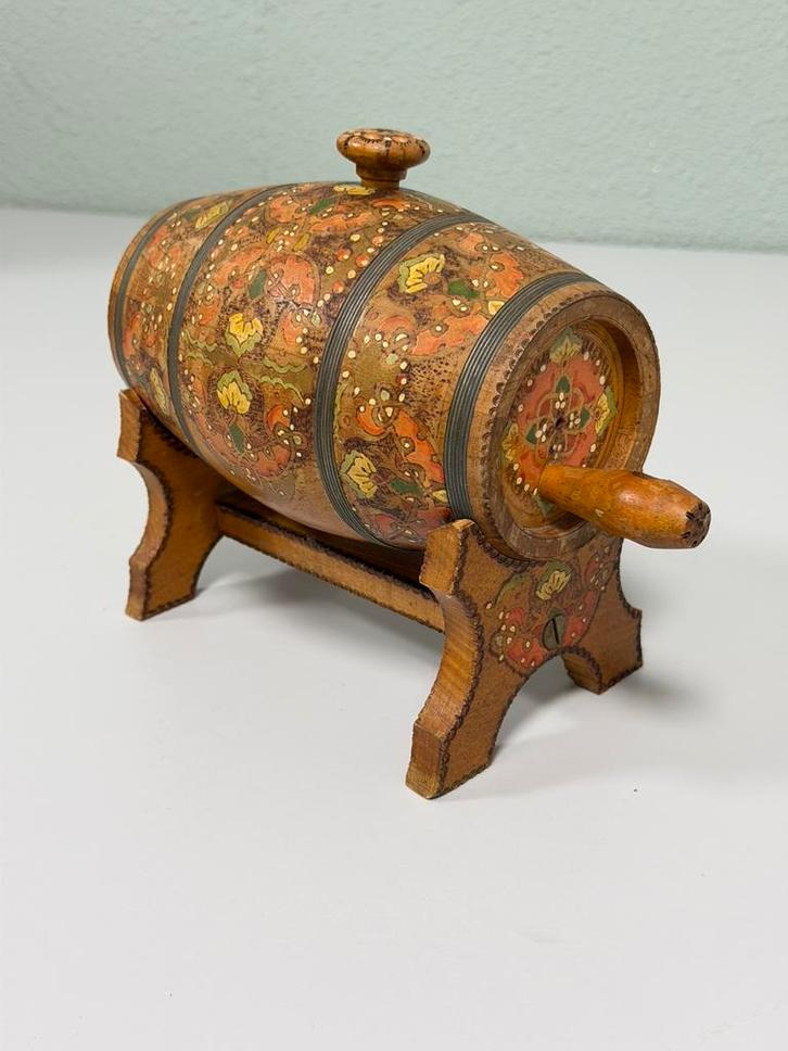 Baratte à beurre en bois ancienne Karnton peinte à la main, Antiquités & Art, Curiosités & Brocante, Enlèvement ou Envoi