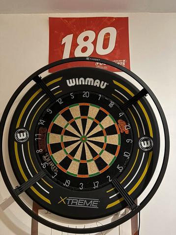 Dartbord+surround+verlichting+dartmat, Enlèvement, Comme neuf, Cible de fléchettes