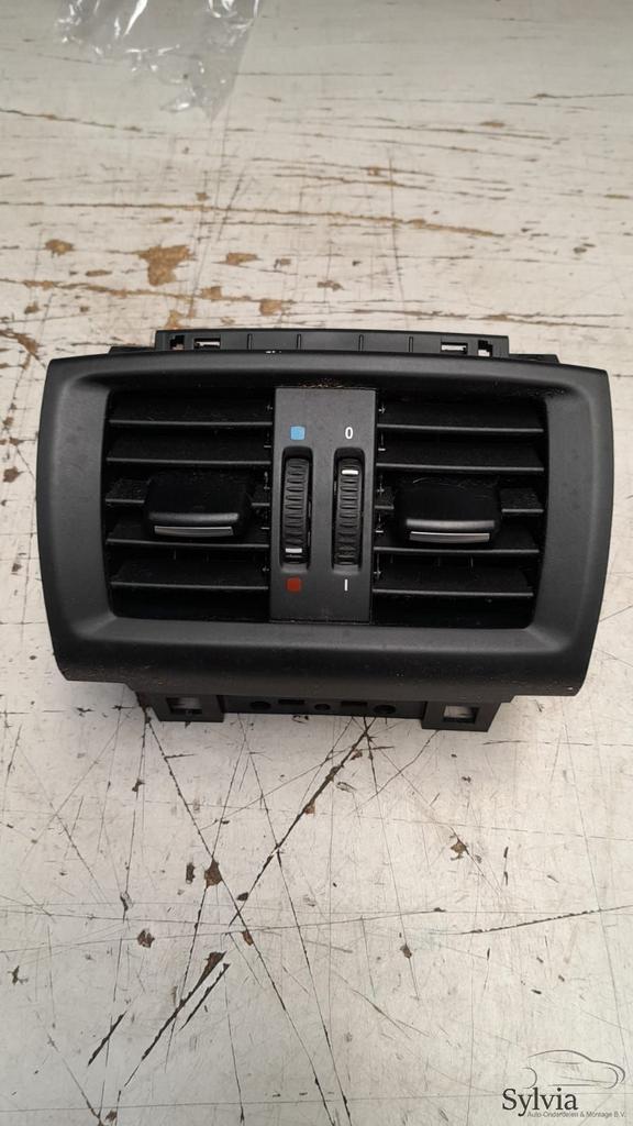 Achterste luchtrooster ventilatie middenconsole BMW X3 / X4, Auto-onderdelen, Dashboard en Schakelaars, Gebruikt, Ophalen of Verzenden
