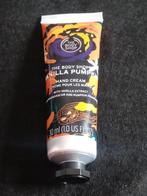 The Body Shop hand creme Nieuw Vanilla pumpkin, Handtassen en Accessoires, Uiterlijk | Lichaamsverzorging, Ophalen, Nieuw, Bodylotion, Crème of Olie