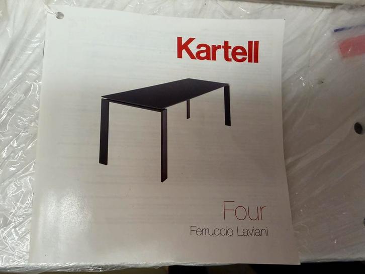 Grande table design Kartell blanc, Maison & Meubles, Tables | Tables à manger, Utilisé, 50 à 100 cm, 200 cm ou plus, Cinq personnes ou plus