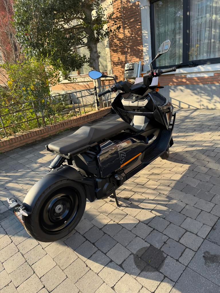 BMW CE 04 annee 2024,4500km, Motoren, Motoren | BMW, Scooter, Particulier, Meer dan 35 kW