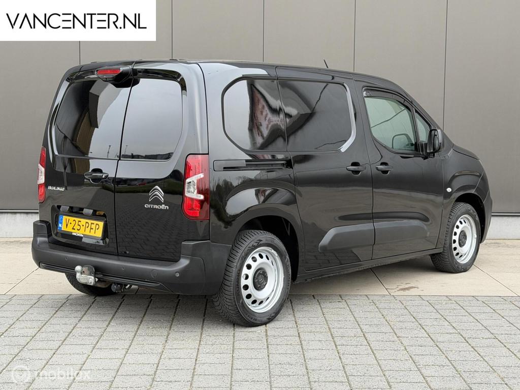 Citroen Berlingo 1.5 HDI 130PK EAT8 Automaat Carplay Trekh., Auto's, 1350 kg, Gebruikt, Citroën, Zwart