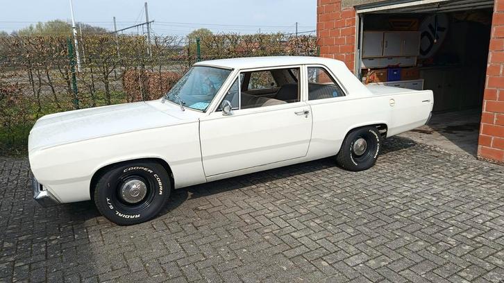 Plymouth valiant 2 de.sedan 1967, Auto's, Oldtimers, Particulier, Plymouth, Automaat, Ophalen of Verzenden