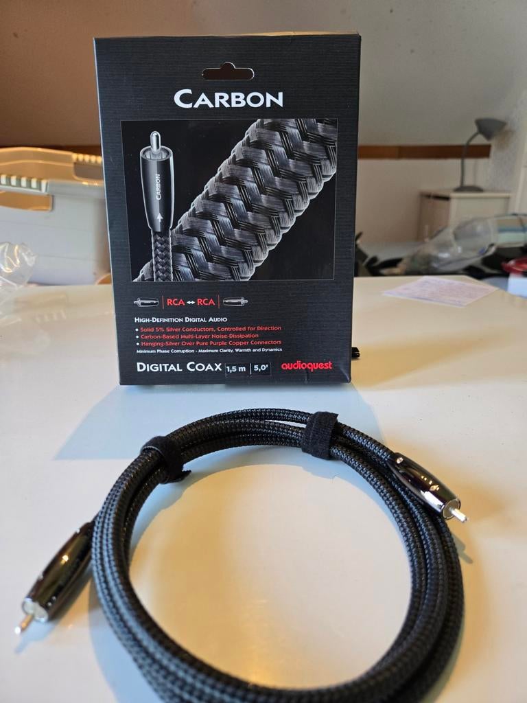 AudioQuest Carbon Coaxial Digital 1.5m – RCA haut de gamme –, Enlèvement ou Envoi, Comme neuf, Moins de 2 mètres, Câble coaxial