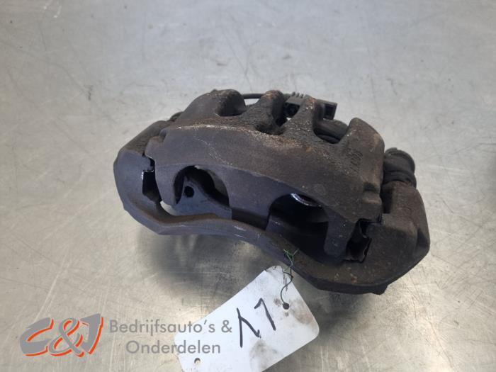 Remklauw (Tang) links-voor van een Mercedes Vito, Gebruikt, -, Ophalen of Verzenden, -