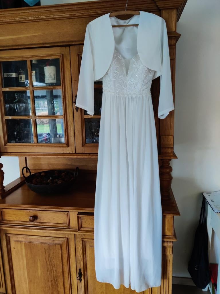 Trouwkleed M met jasje nieuw, Kleding | Dames, Trouwkleding en Trouwaccessoires, Ophalen