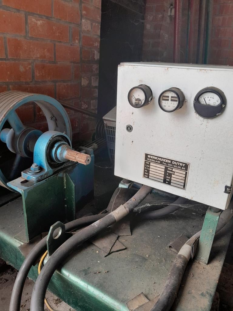 Groupe d'alimentation sur prise de force, Bricolage & Construction, Outillage | Soudeuses, Enlèvement