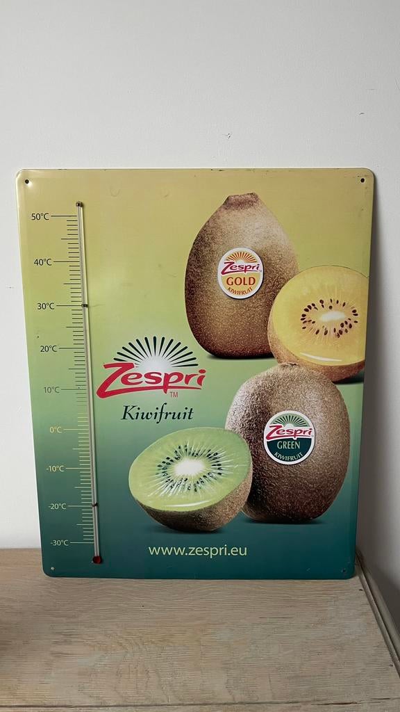 Assiette en fer blanc Zespri., Enlèvement ou Envoi, Utilisé, Panneau publicitaire