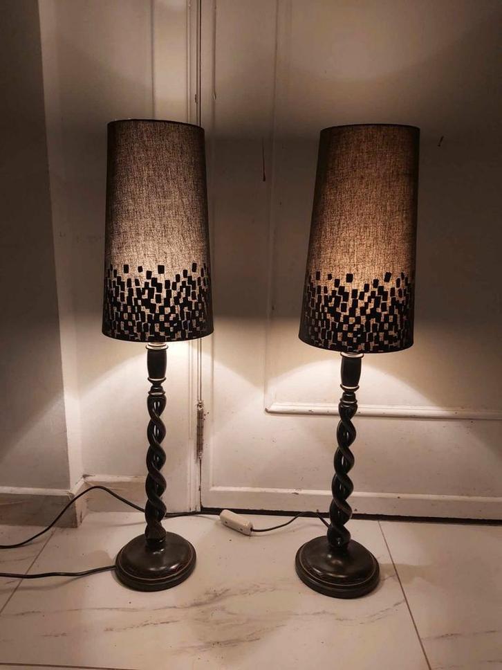 Ensemble de deux élégantes lampes de table en bois tourné no, Maison & Meubles, Lampes | Lampes de table, Bois, Enlèvement ou Envoi