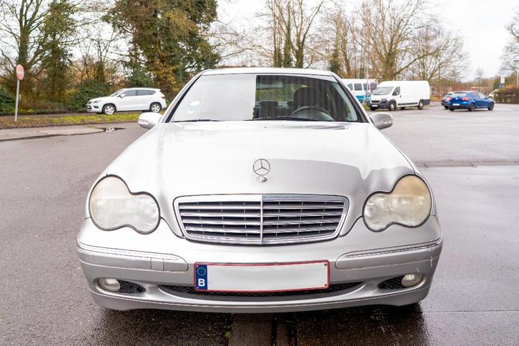 Mercedes C200 Kompressor Elegance (W203) - 2002 - BENZINE, Autos, Mercedes-Benz, Particulier, Classe C, ABS, Airbags, Air conditionné