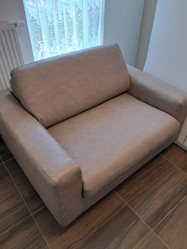 Van zetel tot bed., Ophalen