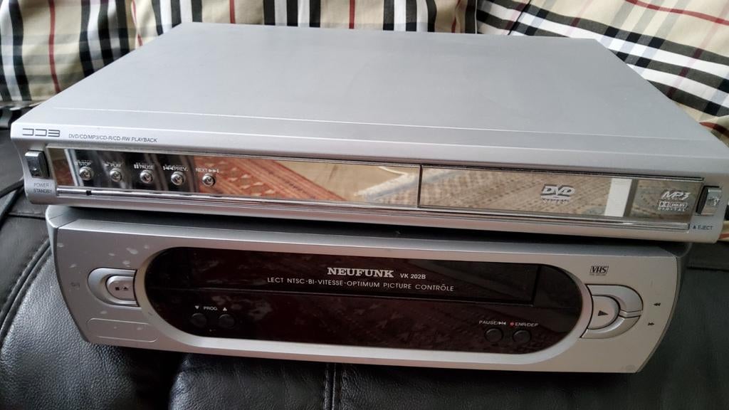 Lecteur DVD et cassette, Enlèvement