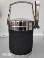 Ijsblokjeshouder, Ophalen