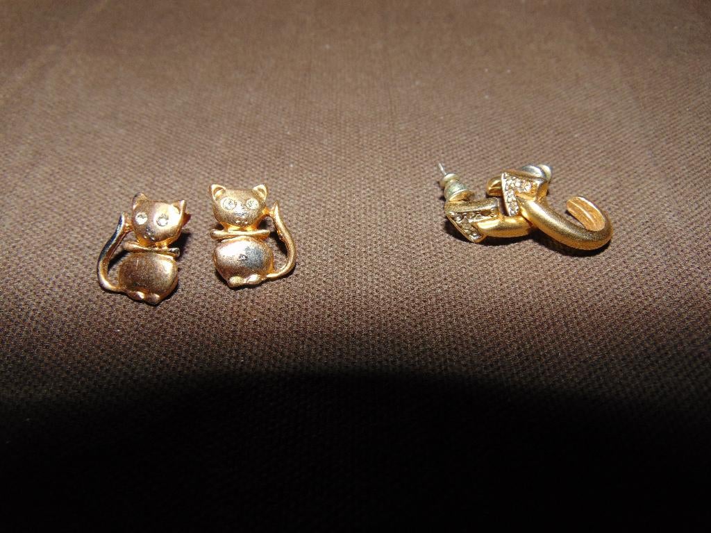 Vintage oorbellen, Bijoux, Sacs & Beauté, Boucles d'oreilles, Puces ou Clous, Enlèvement ou Envoi, Or, Utilisé