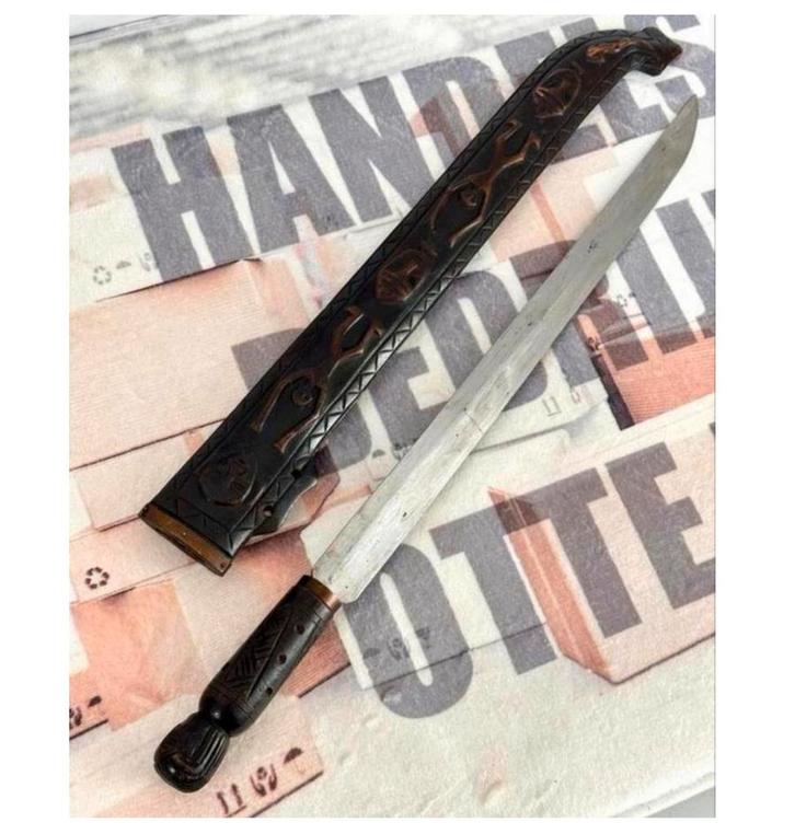 Sabre à poignard Paiwan ancien, style tribal taïwanais, 60cm, Collections, Objets militaires | Général, Enlèvement ou Envoi