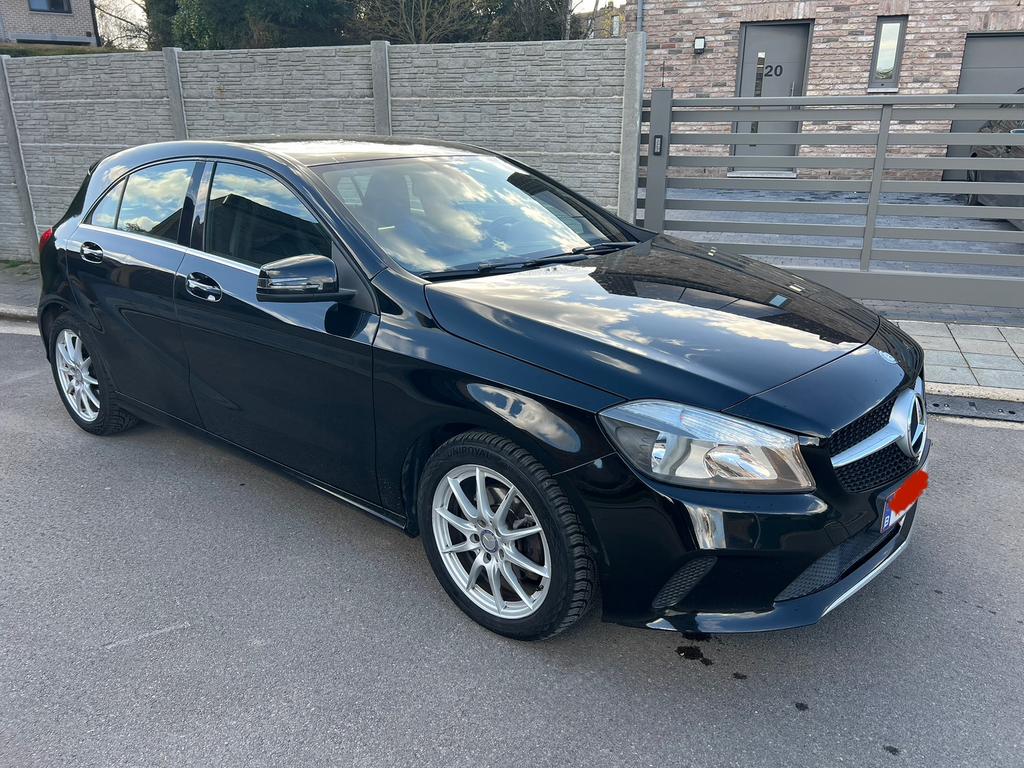 Mercedes A 180 essence, Autos, Mercedes-Benz, Particulier, Classe A, ABS, Caméra de recul, Airbags, Air conditionné, Alarme, Apple Carplay