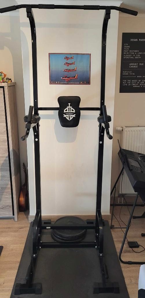 Optrekstang, Sport en Fitness, Fitnessapparatuur, Zo goed als nieuw, Krachtstation, Armen, Borst, Buik, Rug, Metaal, Ophalen