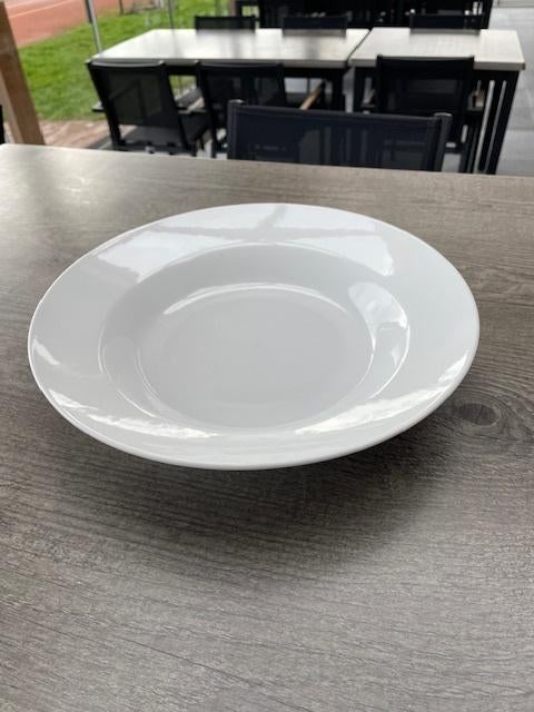 110 spaghetti borden, Ophalen, Zo goed als nieuw, Overige materialen, Bord(en)