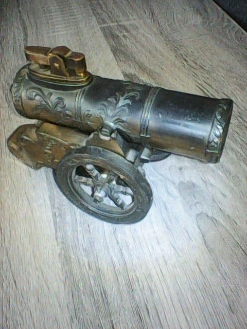 briquet canon, Verzamelen, Rookartikelen, Aanstekers en Luciferdoosjes, Ophalen, Gebruikt, Aansteker