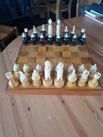 jeu d'échecs mexicain laqué et sculpté en matériaux naturels, 1 ou 2 joueurs, Enlèvement ou Envoi, Utilisé, Autre