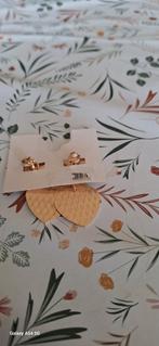 Hanger oorbellen goud hartjes, Ophalen, Hangers, Nieuw, Goud