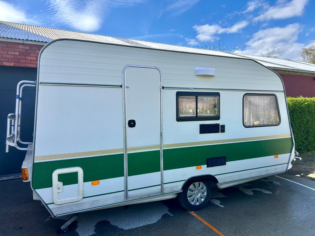 Caravan chateau 430, Jusqu'à 4, Chateau, Particulier, Réfrigérateur