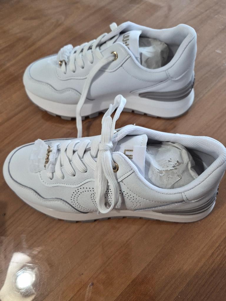 Spinternieuwe Liu Jo Sneakers voor dames maat 37, Liu Jo, Wit, Nieuw, Ophalen of Verzenden