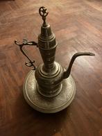 Metalen Marokkaanse sierkan theekan met onderstel (schaal), Antiek en Kunst, Ophalen