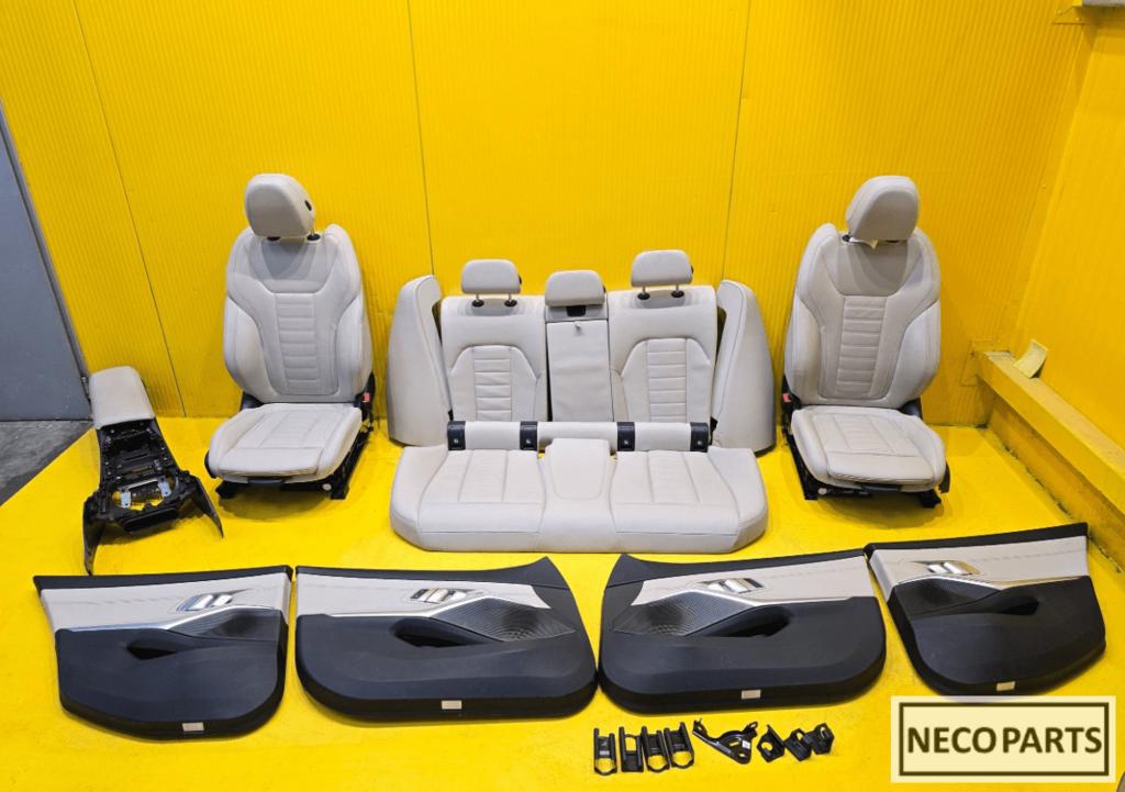 BMW 3 G20 SEDAN INTERIEUR SET STOELEN ALLES LEVERBAAR!!!, -, Utilisé, -, Enlèvement ou Envoi