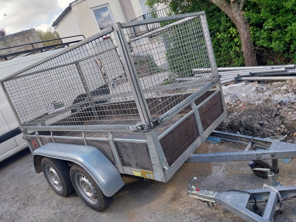 Remorque double essieux