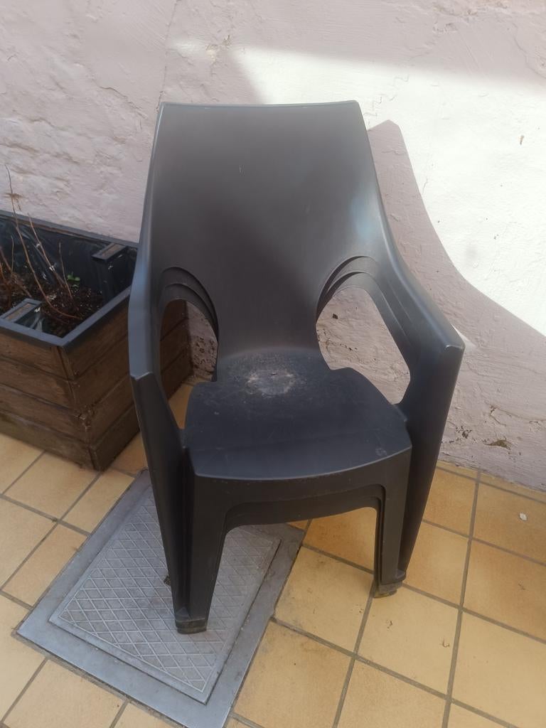4 tuinstoelen, Ophalen, Plastic