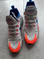 Mooie kleurrijke sneakers Nike Air Max, Enlèvement