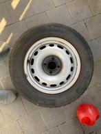 Velgen met winterbanden van een peugeot partner teepee, Ophalen, Winterbanden, Band(en)