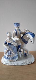 Figurine en porcelaine avec un cheval, Antiquités & Art