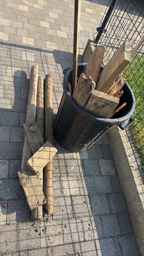 Gratis hout, Ophalen, Zo goed als nieuw