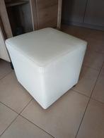 Pouf en cuir blanc, Enlèvement