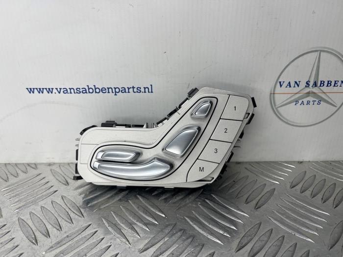 Commutateur réglage siège d'un Mercedes C-Klasse, Autos : Pièces & Accessoires, Habitacle & Garnissage, Mercedes-Benz, Utilisé