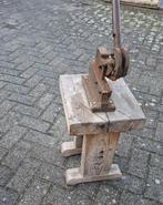 CISEAUX EN ÉTAIN À MAIN montés sur un socle en bois, Bricolage & Construction, Établis, Enlèvement ou Envoi, Utilisé