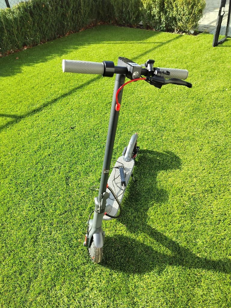 Elektrische step voor volwassene, Ophalen, Zo goed als nieuw, Elektrische step (E-scooter), Qm wheels