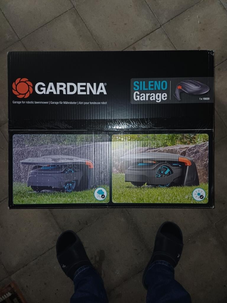 Garage robotmaaier, Tuin en Terras, Robotmaaiers, Ophalen