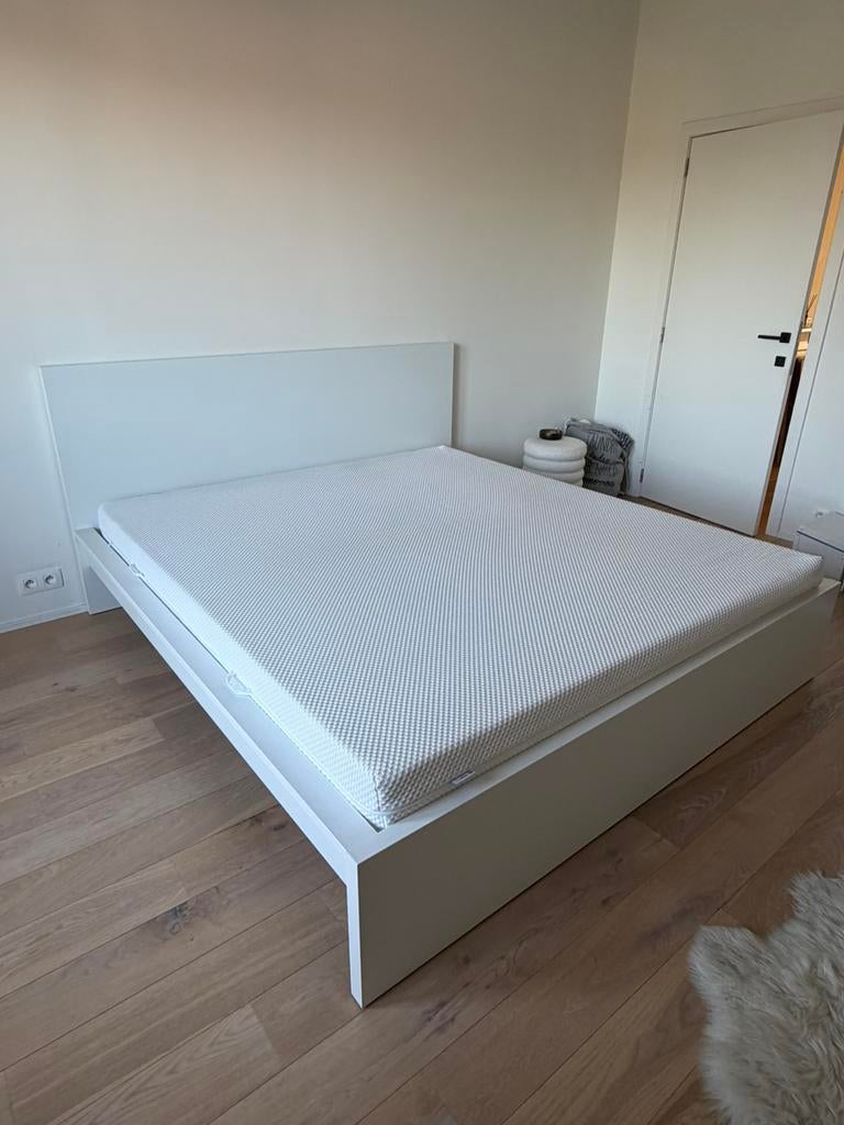 Lit Ikea Malm avec matelas, Maison & Meubles, Enlèvement, Comme neuf