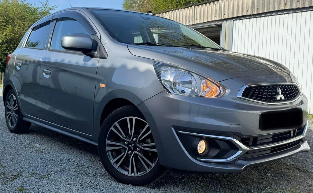 Mitsubishi Space Star 1,2i Intens/5700 km, Auto's, Voorwielaandrijving, Stof, Parkeersensor, Bedrijf