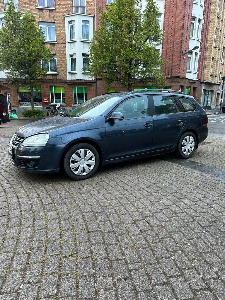 VW golf 5 break POOLS PAPiEREN GELDIG 1jaar verzekering APK, Auto's, Diesel, Te koop, Golf, Particulier