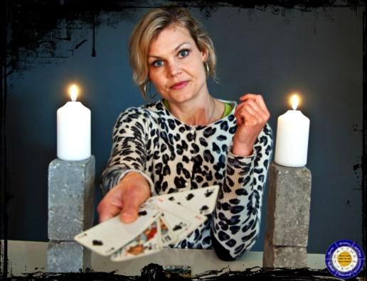 Voyance sérieuse : 01 72 696 840